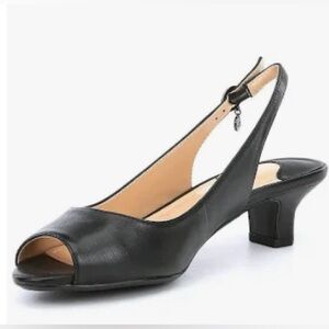 J.Renee Aldene leather peep toe kitten heel slingback sandals in black size 7.5